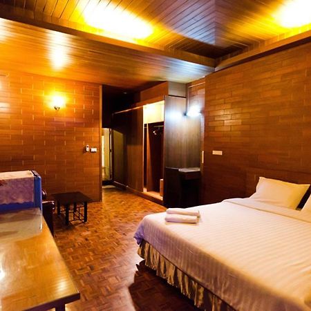 Eight Plus Hotel بانكوك المظهر الخارجي الصورة