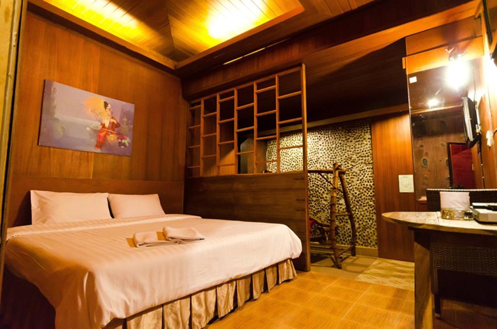 Eight Plus Hotel بانكوك الغرفة الصورة
